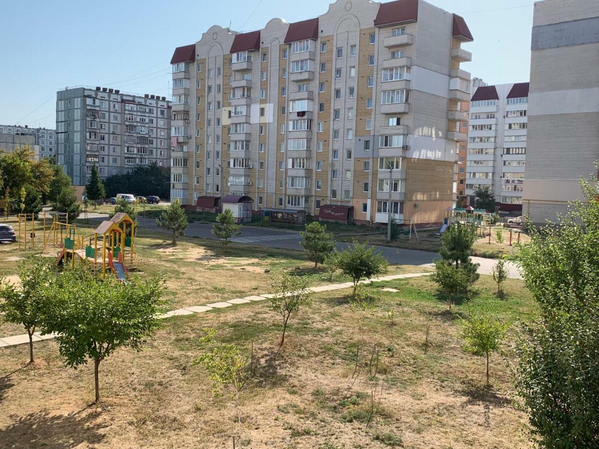 Семейные Апартаменты В Новом Районе У Софиевского Парка Umanʼ المظهر الخارجي الصورة